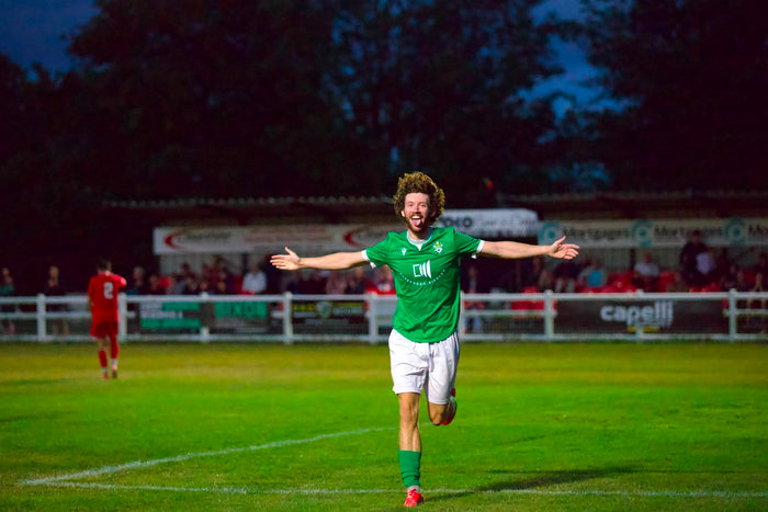 Five-Star Linnets Make It Two Wins from Two