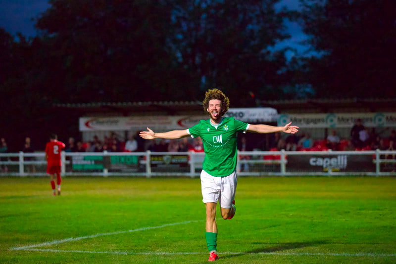 Five-Star Linnets Make It Two Wins from Two